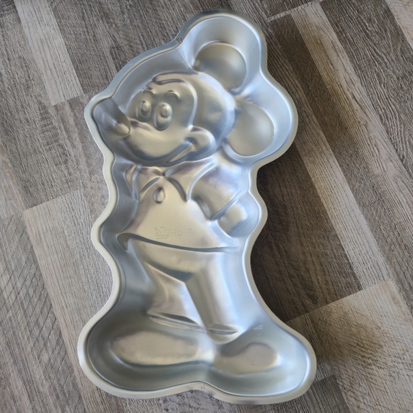 1978 Wilton Walt Disney Vintage Full Body Mickey Mouse Cake Pan Mold #515-1805 - Picture 1 of 4
